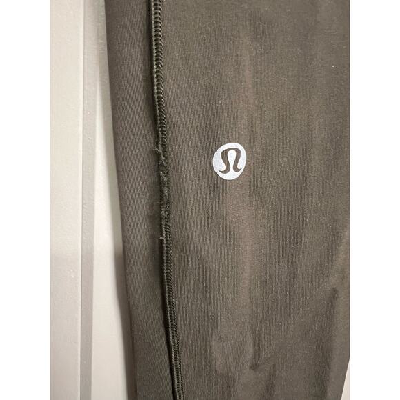 Olive Green Lululemon Leggings - Size 4 - Picture 4 of 10
